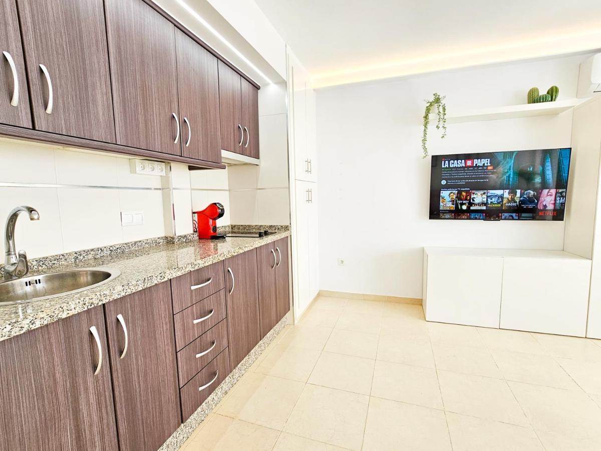 Estudio Vip Mediterraneo - Alojamientos La Torre Torre Del Mar Extérieur photo