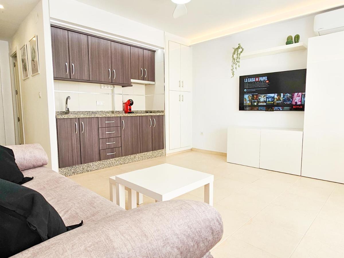 Estudio Vip Mediterraneo - Alojamientos La Torre Torre Del Mar Extérieur photo